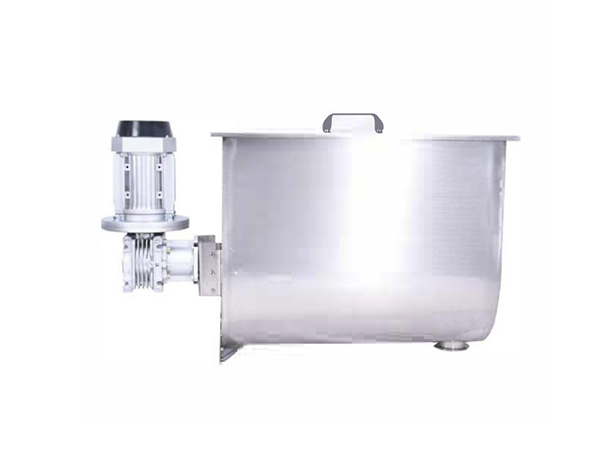 Lobe pump with horizontal mixing hopper